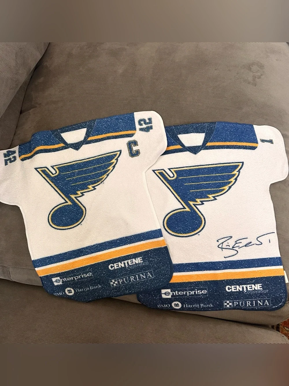 Lot Of 2 St. Louis Blues SGA Rally Towels - David Backes Brian Elliott